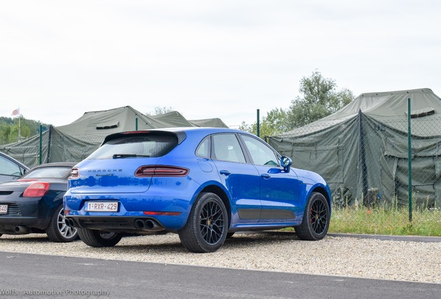 Porsche 95B Macan GTS