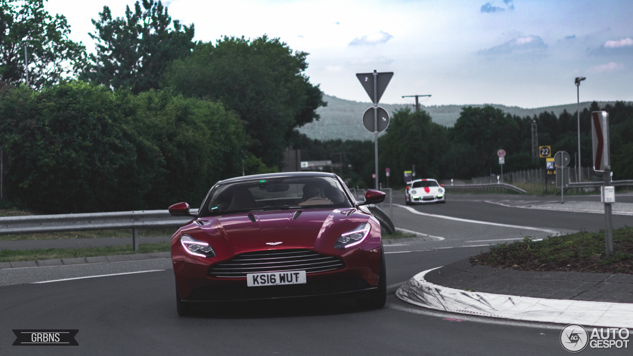 Aston Martin DB11