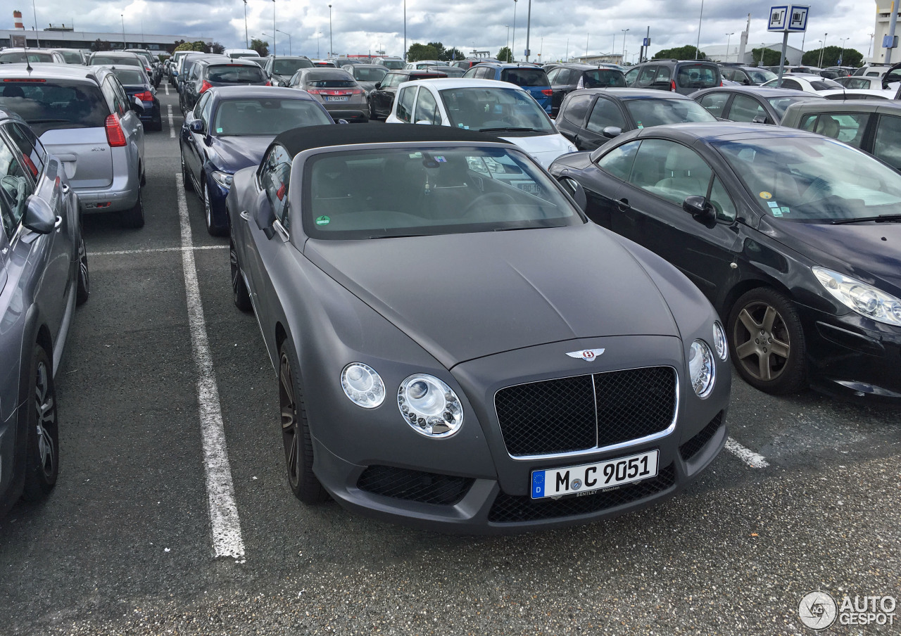 Bentley Continental GTC V8