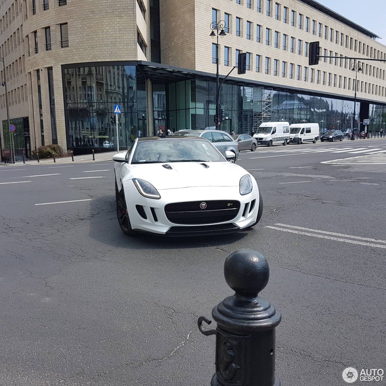 Jaguar F-TYPE R Coupé