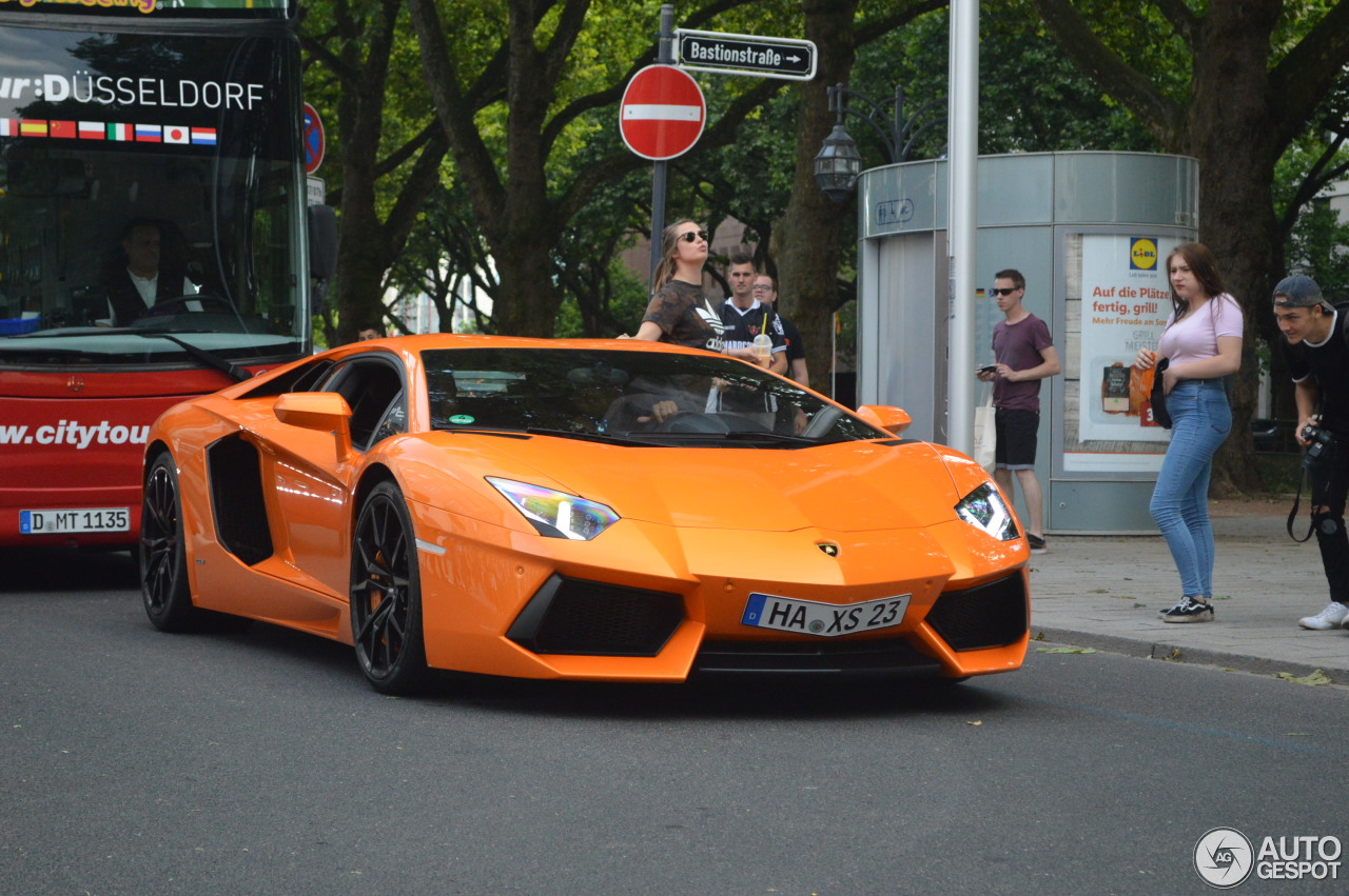 Lamborghini Aventador LP700-4