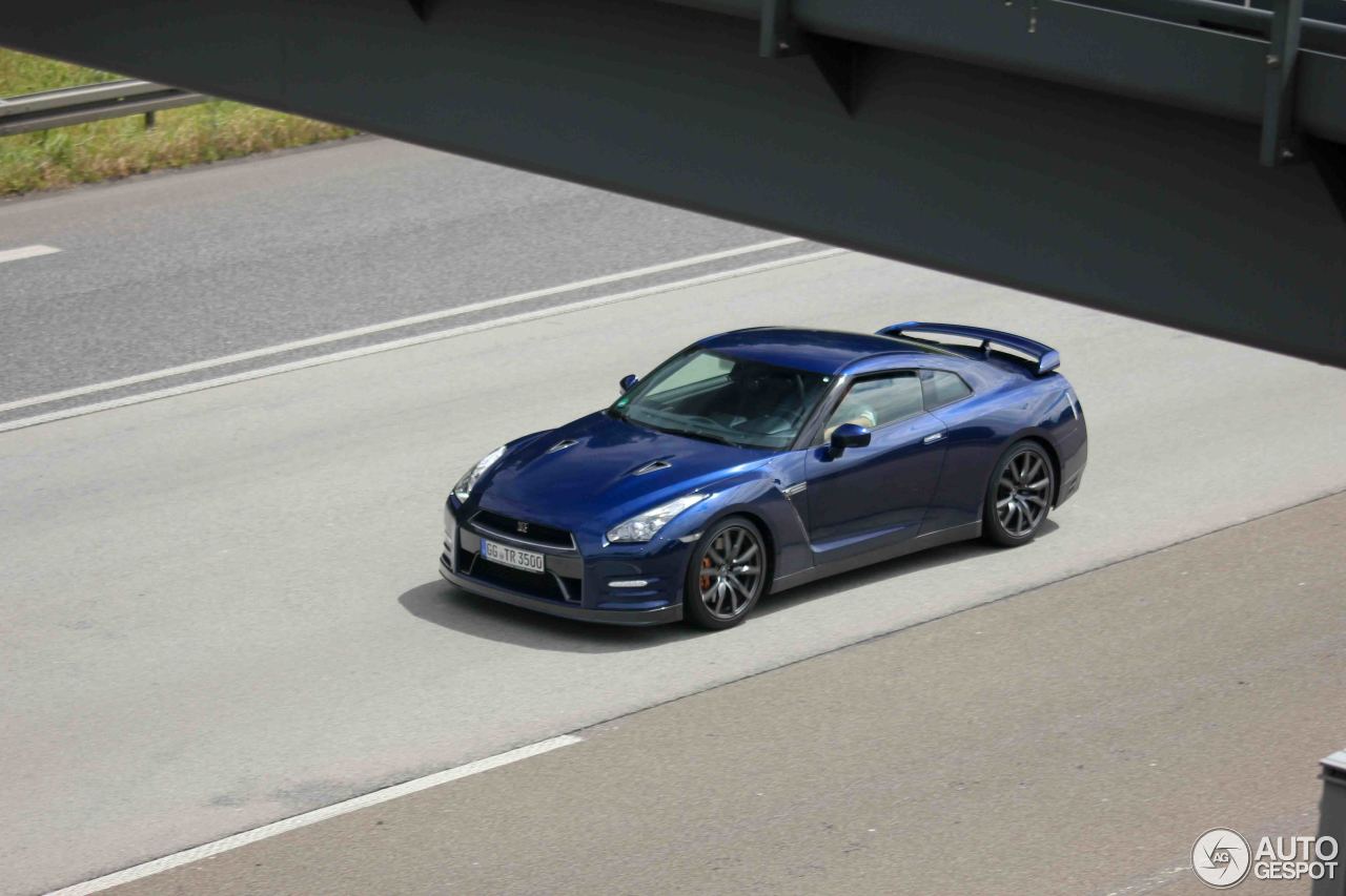 Nissan GT-R 2011