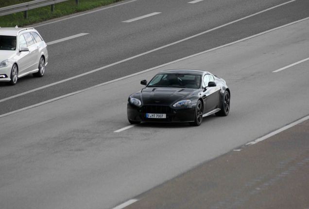 Aston Martin V8 Vantage S