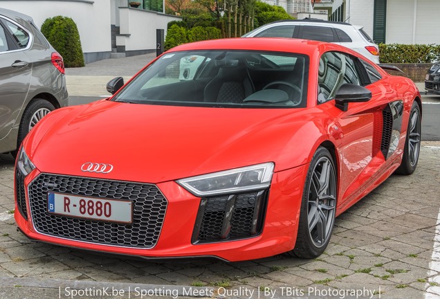 Audi R8 V10 Plus 2015