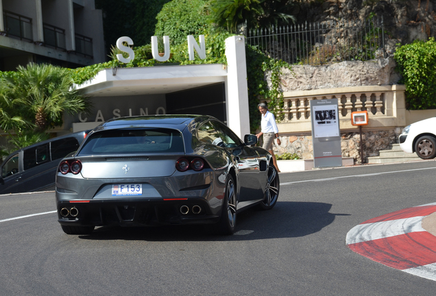 Ferrari GTC4Lusso