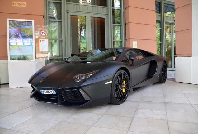 Lamborghini Aventador LP700-4