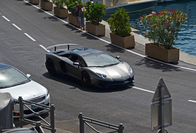 Lamborghini Aventador LP750-4 SuperVeloce Roadster