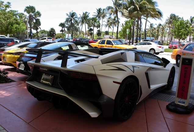 Lamborghini Aventador LP750-4 SuperVeloce Roadster