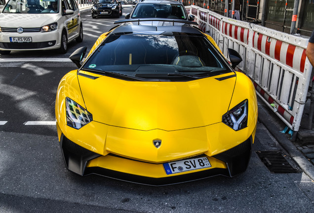 Lamborghini Aventador LP750-4 SuperVeloce Roadster