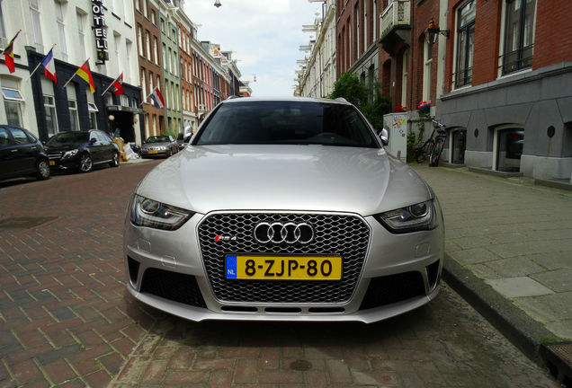 Audi RS4 Avant B8