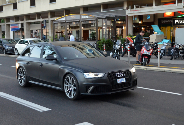 Audi RS4 Avant B8