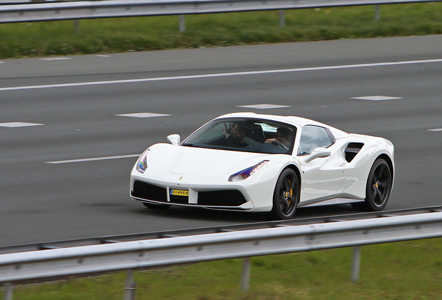 Ferrari 488 Spider