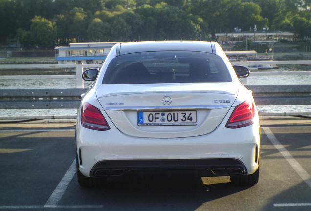 Mercedes-AMG C 63 S W205