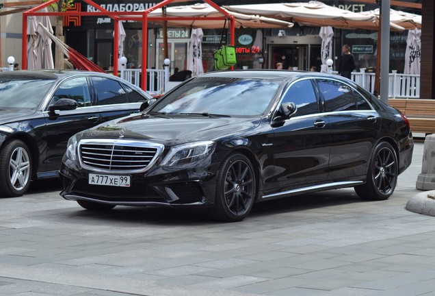 Mercedes-Benz S 63 AMG V222