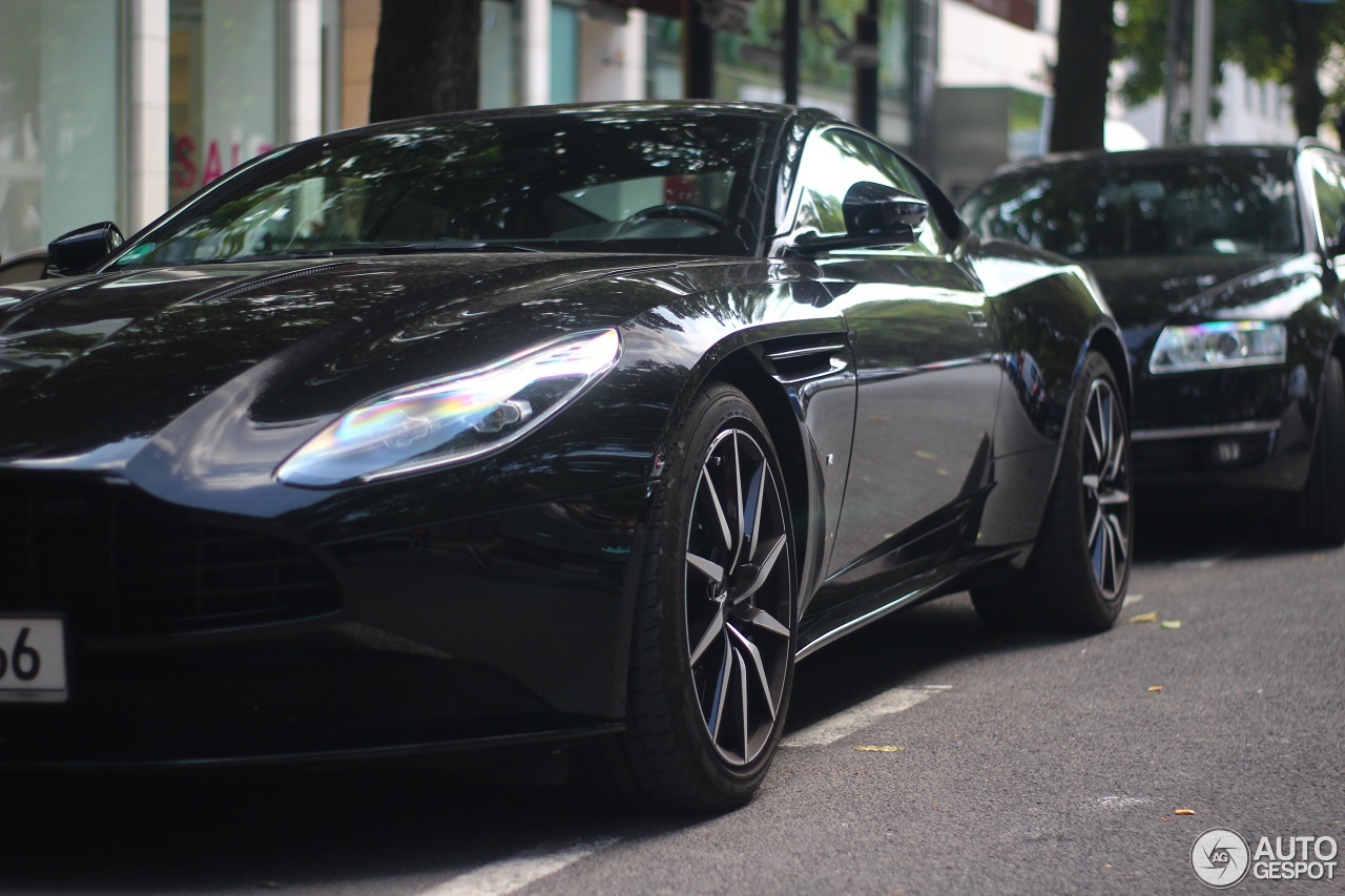 Aston Martin DB11