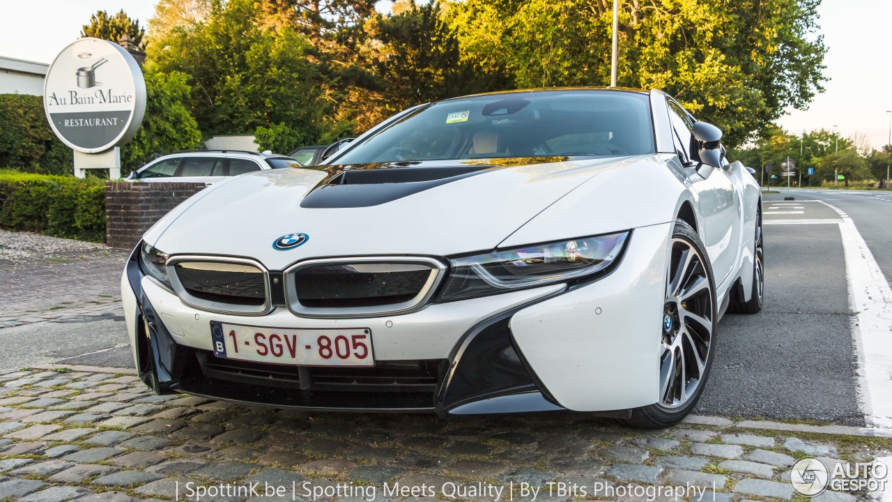 BMW i8