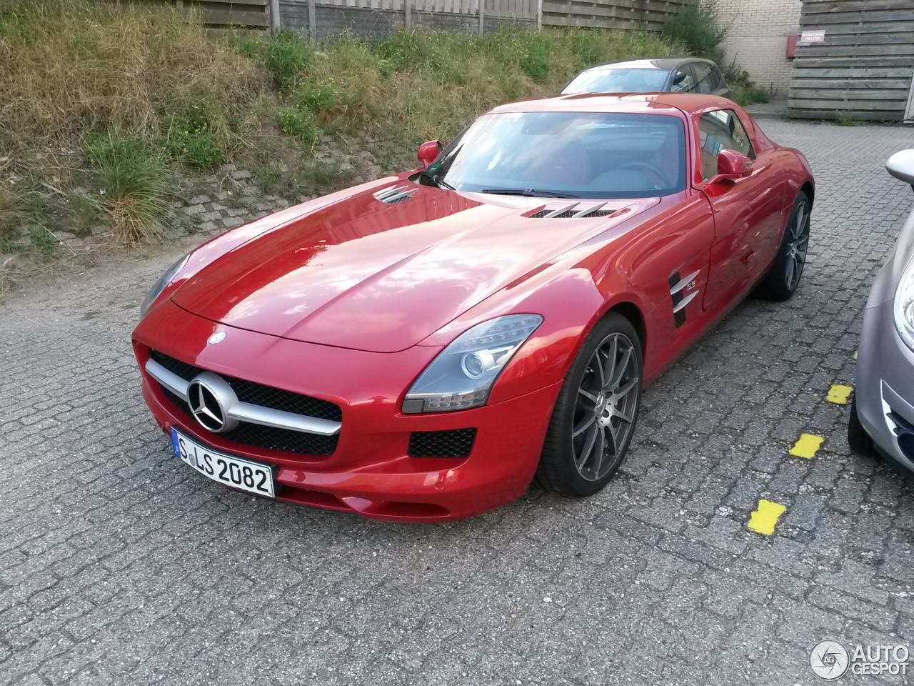 Mercedes-Benz SLS AMG