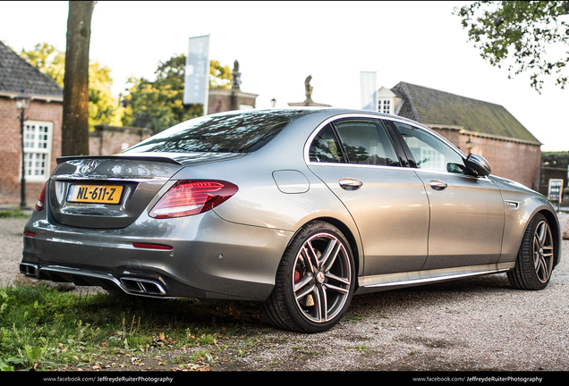 Mercedes-AMG E 63 S W213