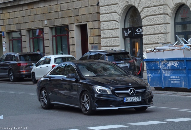 Mercedes-Benz CLA 45 AMG C117