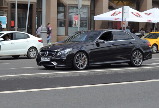 Mercedes-Benz E 63 AMG S W212