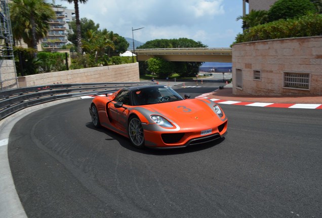 Porsche 918 Spyder Weissach Package