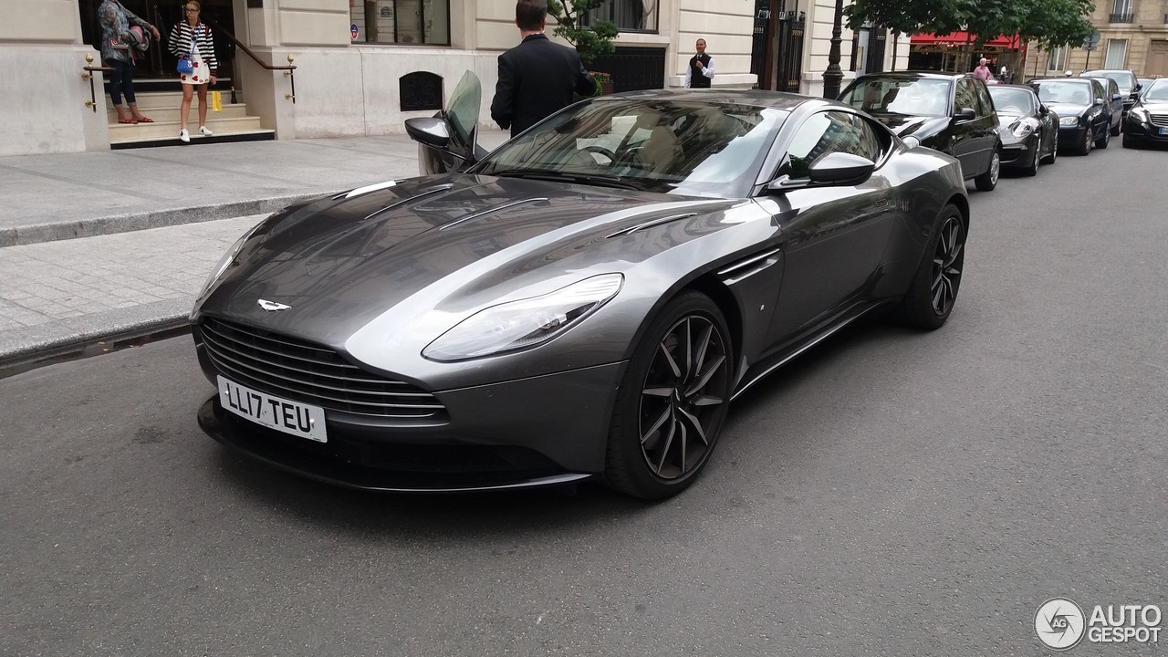 Aston Martin DB11