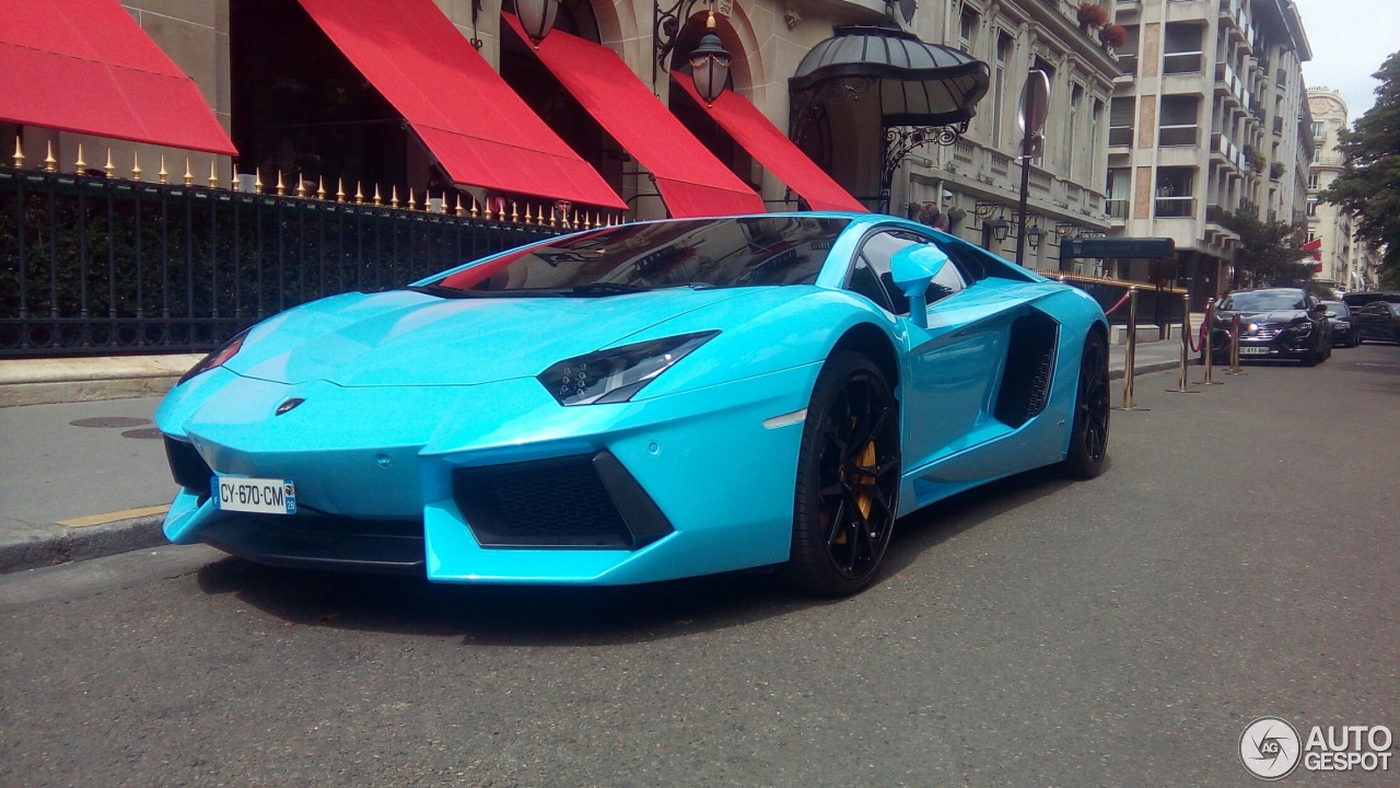 Lamborghini Aventador LP700-4