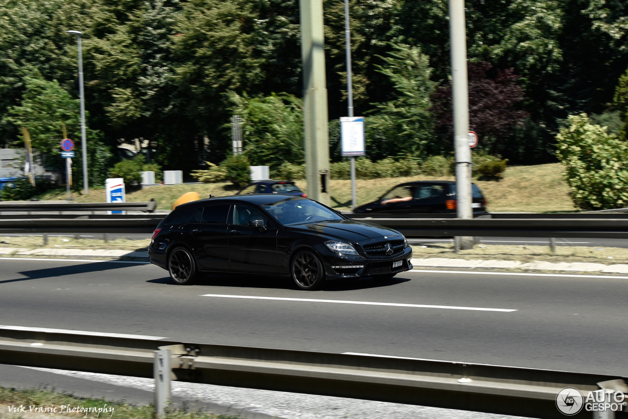 Mercedes-Benz CLS 63 AMG X218 Shooting Brake