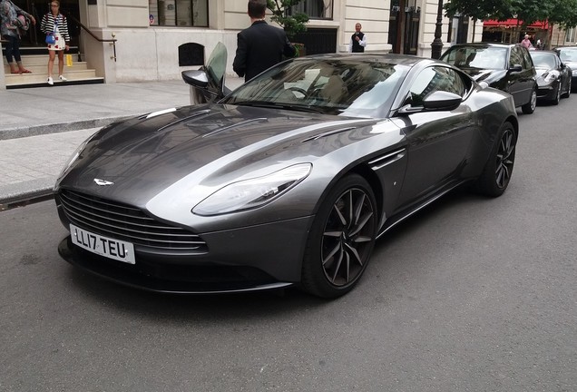 Aston Martin DB11