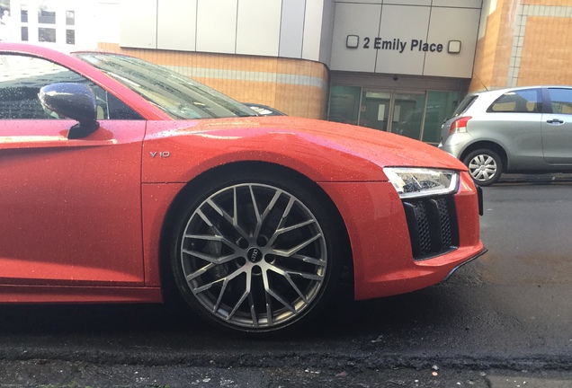 Audi R8 V10 Plus 2015