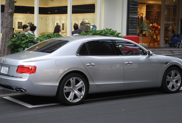 Bentley Flying Spur V8