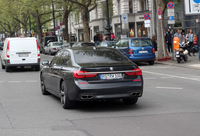 BMW M760Li xDrive