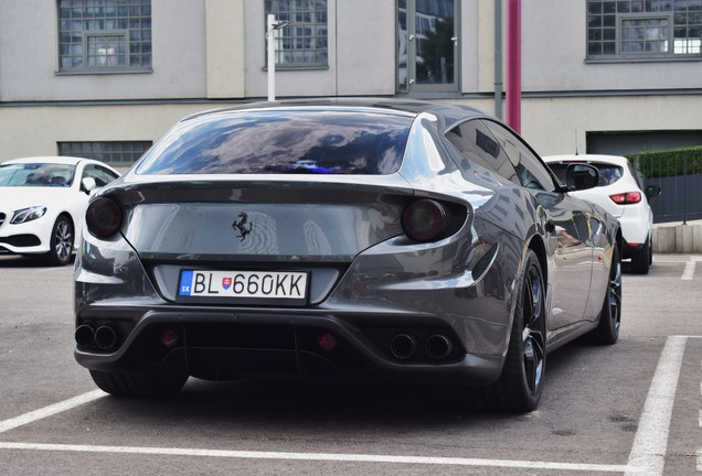 Ferrari FF