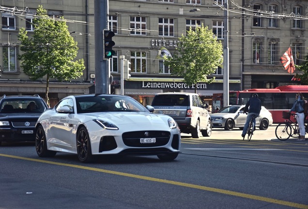 Jaguar F-TYPE SVR Coupé