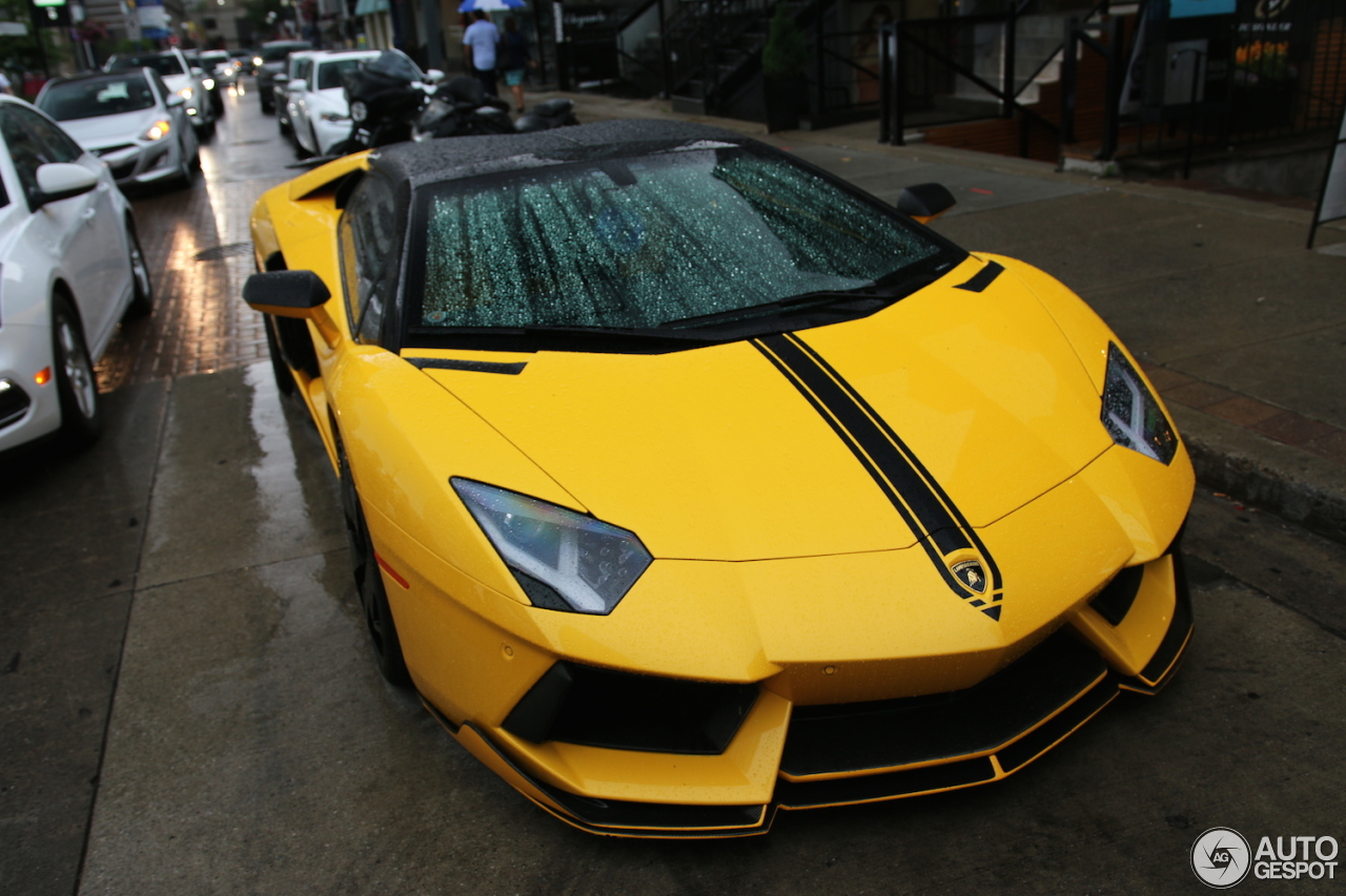 Lamborghini Aventador LP700-4 Roadster Vorsteiner V