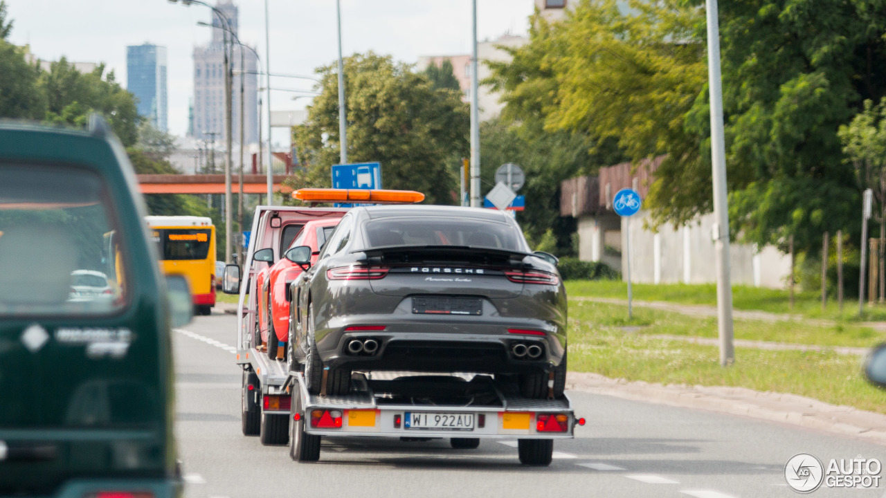 Porsche 971 Panamera Turbo