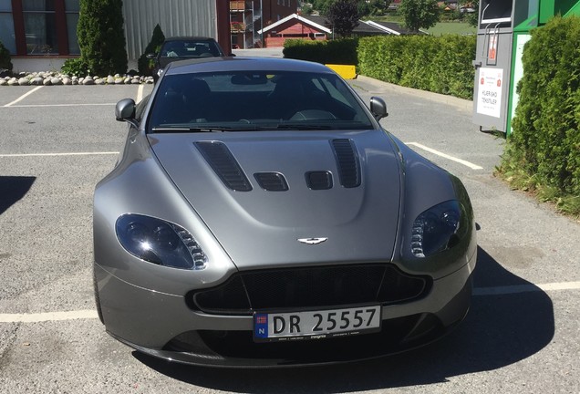 Aston Martin V12 Vantage S