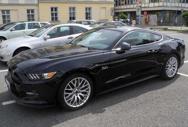 Ford Mustang GT 2015