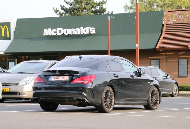 Mercedes-Benz CLA 45 AMG C117