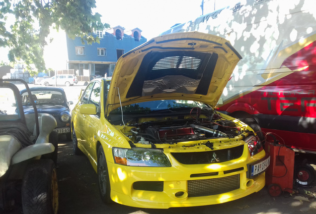 Mitsubishi Lancer Evolution IX