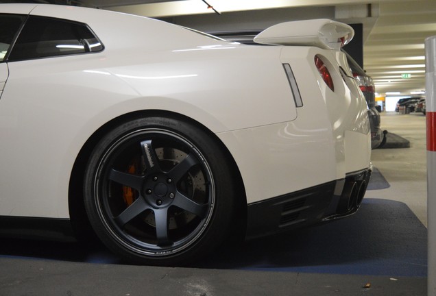 Nissan GT-R 2014