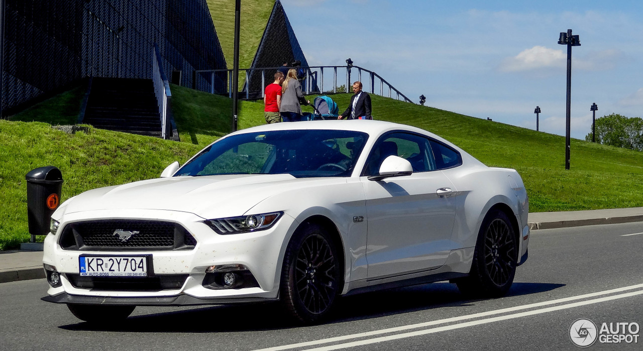 Ford Mustang GT 2015