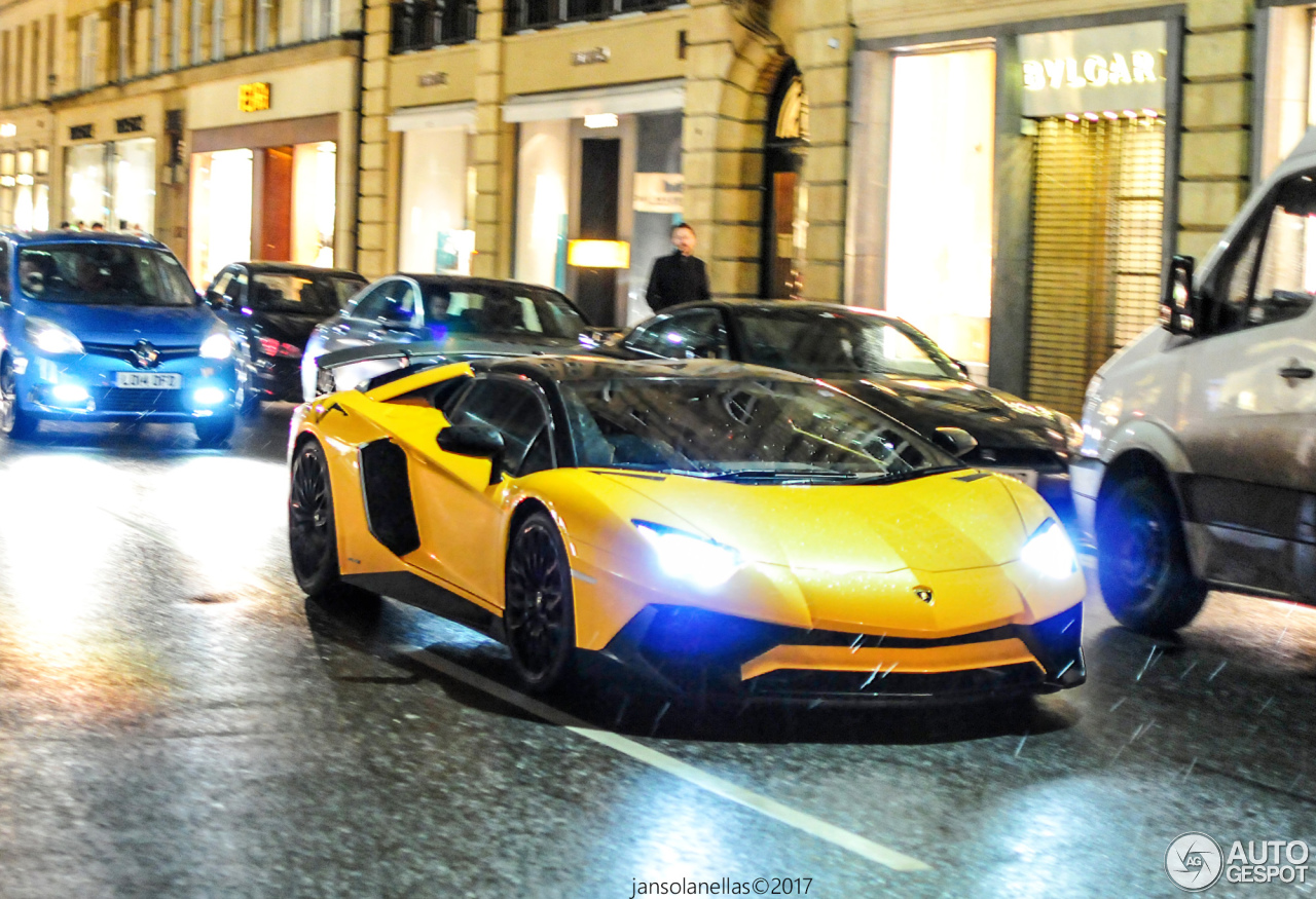 Lamborghini Aventador LP750-4 SuperVeloce Roadster