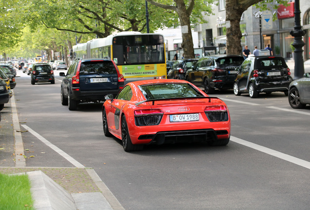 Audi R8 V10 Plus 2015