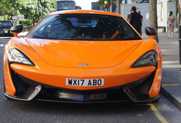 McLaren 570S