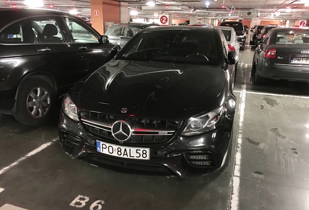 Mercedes-AMG E 63 S W213