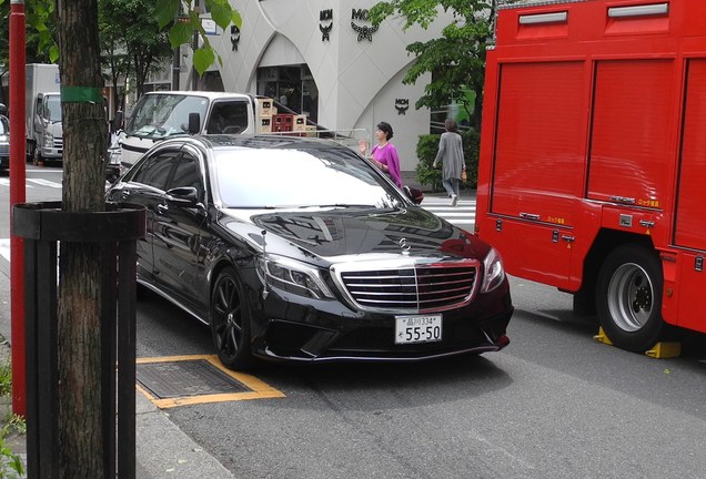 Mercedes-Benz S 63 AMG V222