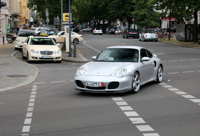 Porsche 996 Turbo