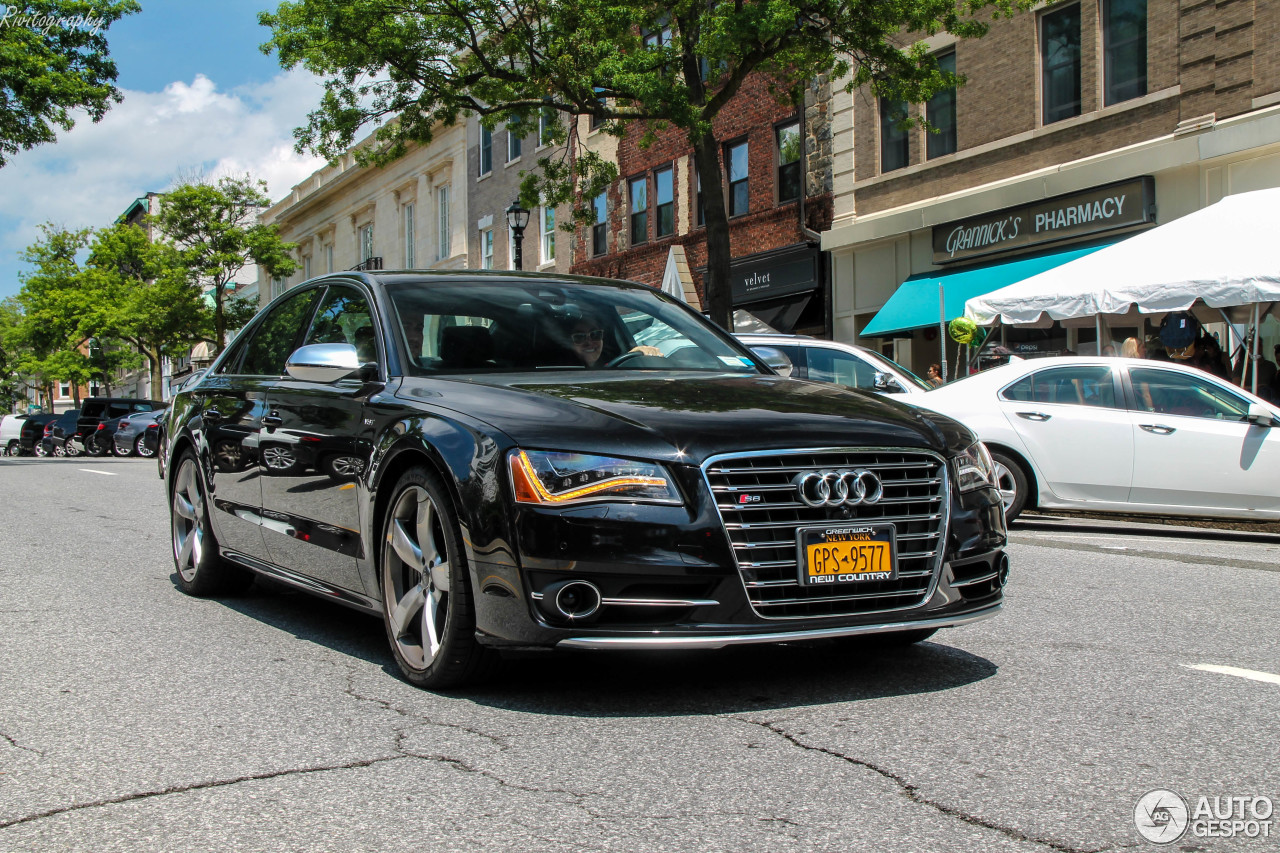 Audi S8 D4