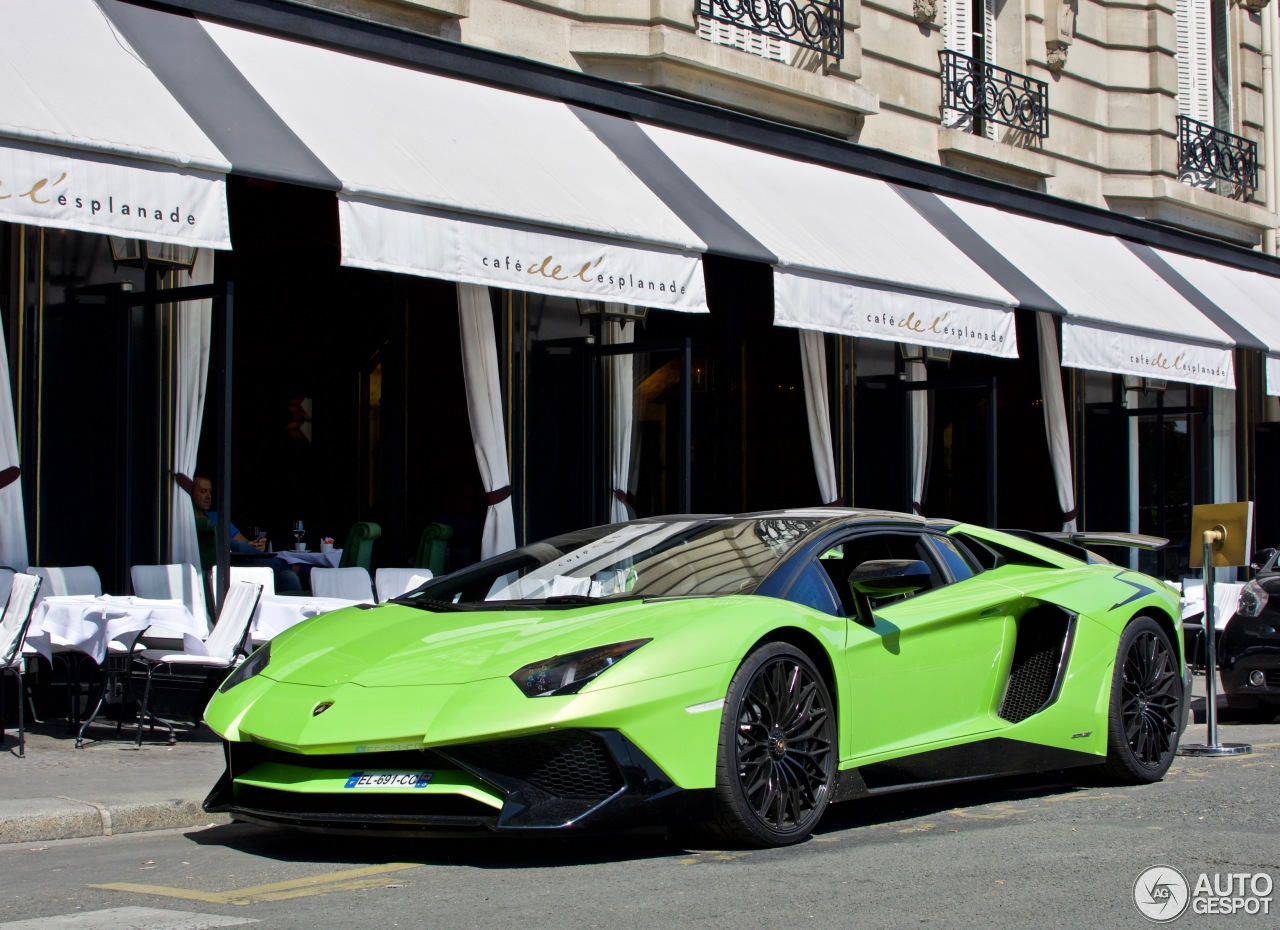 Lamborghini Aventador LP750-4 SuperVeloce Roadster